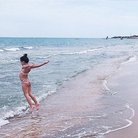 Oroblu. Villetta Singola A 50 Metri Dal Mare Marina di Ragusa Buitenkant foto
